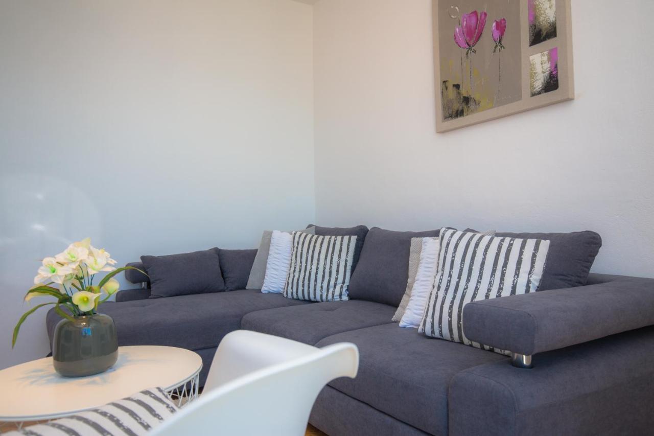 Apartmani Vesna Milisa Primošten Exteriör bild