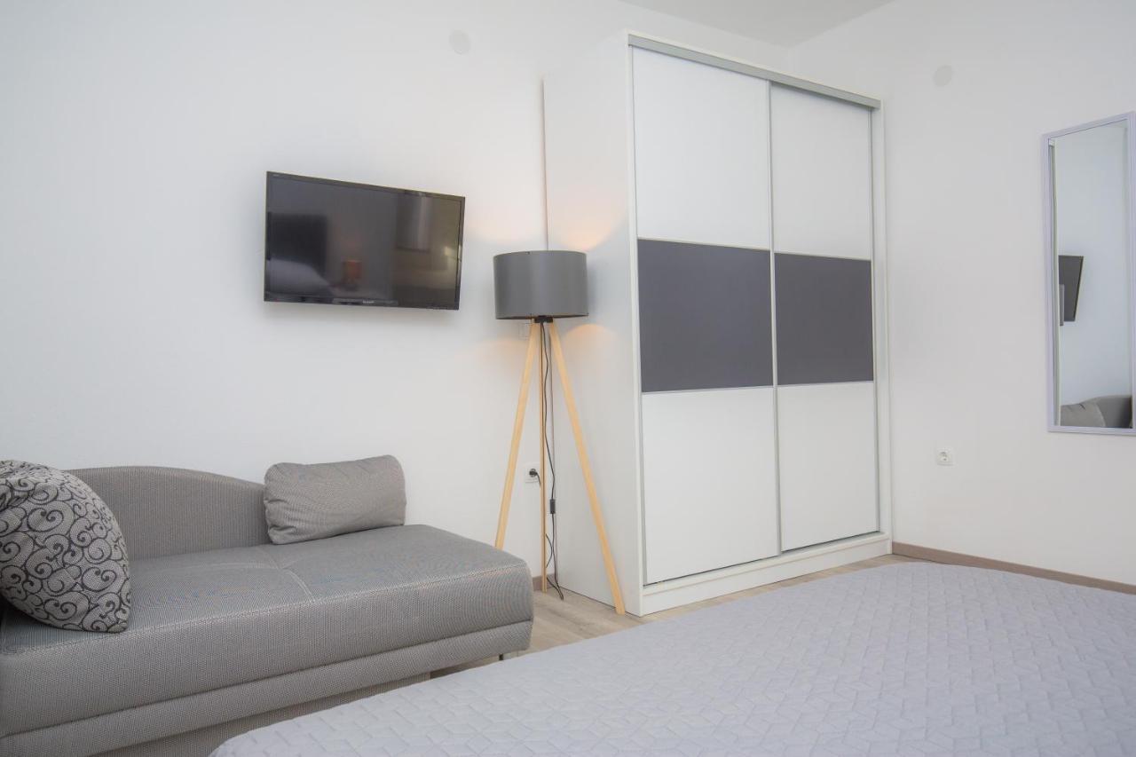 Apartmani Vesna Milisa Primošten Exteriör bild